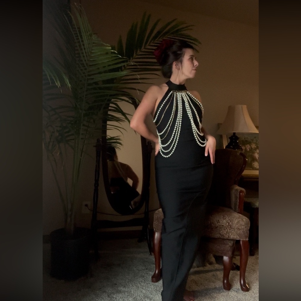 Amek Ana Elegant Black Dress with Pearl Detailing